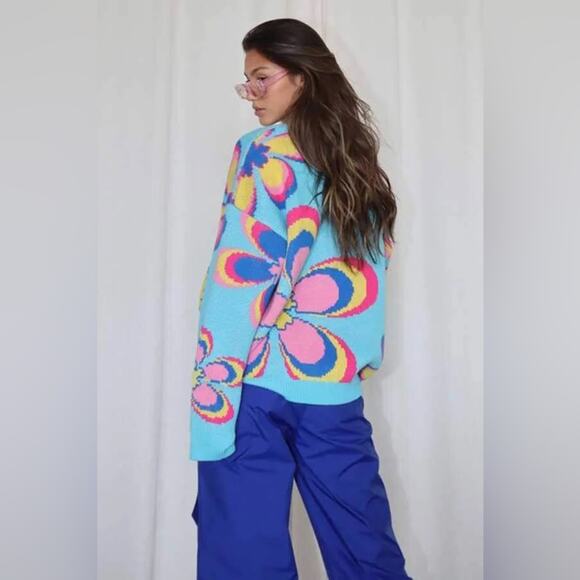 NWOT Bailey Rose Floral Oversized Sweater Size XS - Picture 2 of 7